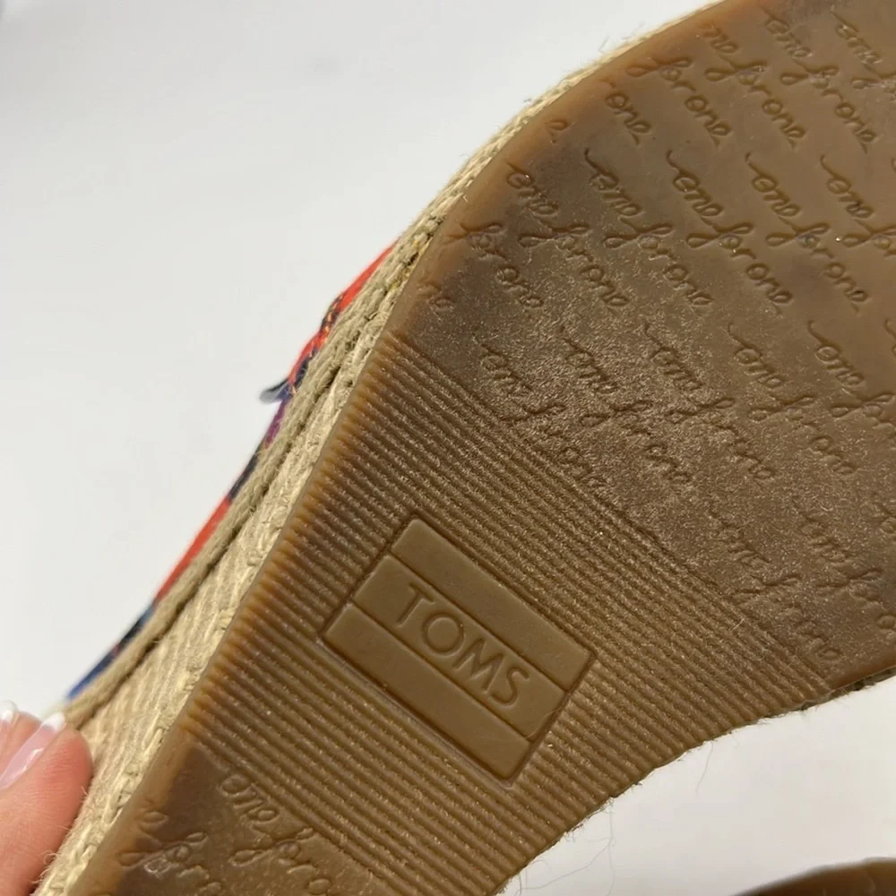 TOMS Espadrille Wedge Slip on Shoe with Peep Toe size 9W